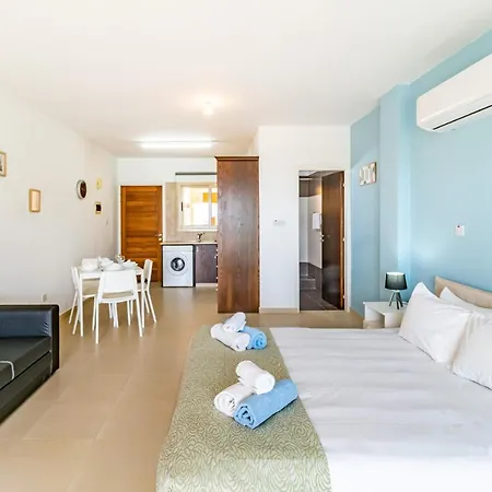 Apartment Ena Studio By Ezoria Villas *